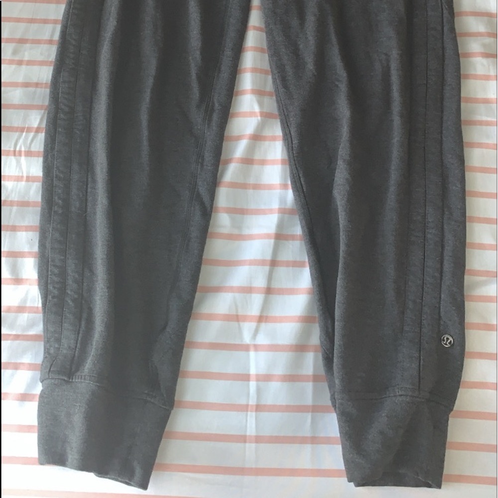lululemon sweat pants/joggers